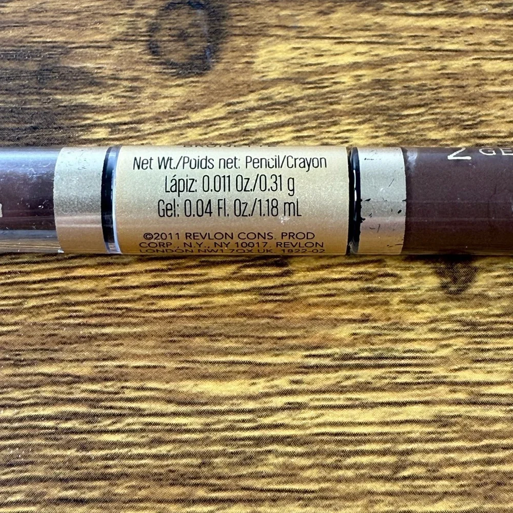 Revlon Brow Fantasy Pencil - Brunette Brown